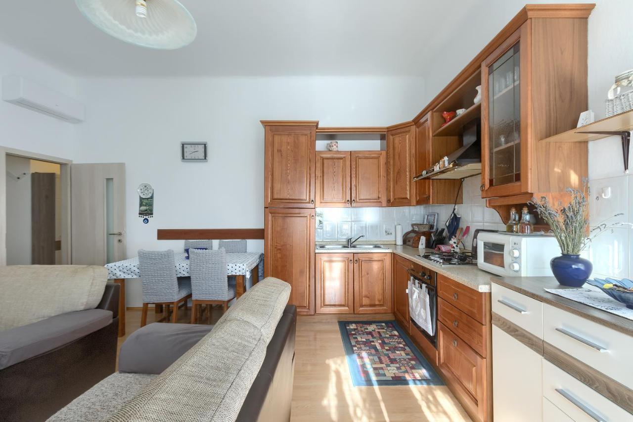 Aida Pula Apartment Luaran gambar