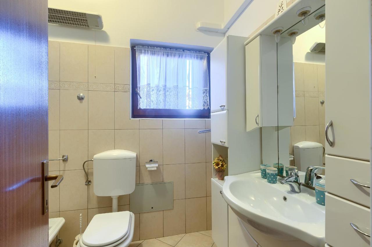 Aida Pula Apartment Luaran gambar